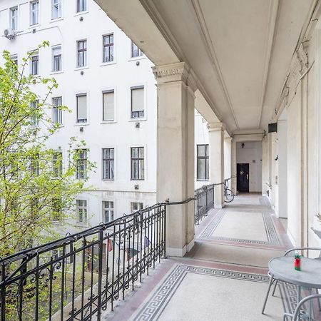 Convenient Super Central Stay Budapest Exteriör bild