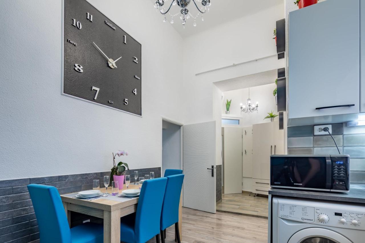 Convenient Super Central Stay Budapest Exteriör bild